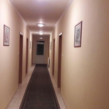 Penzion Europa Diakovce Εξωτερικό φωτογραφία